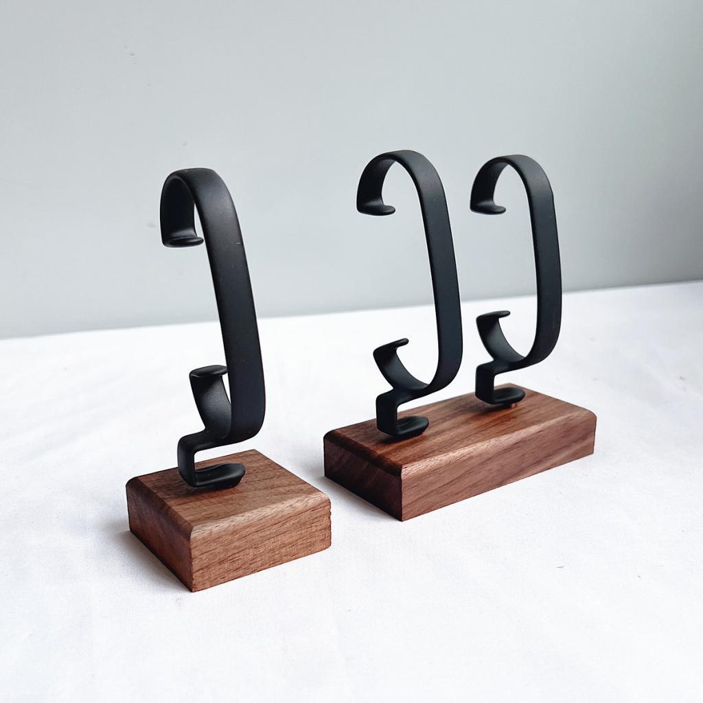 C Shaped Watch Display Stand S - Jewelry And Watches Inc ulasan dan harga